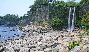 Водопад Чонбан