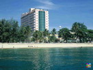 Пляж возле Yasaka Saigon Nhatrang Hotel