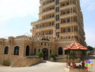 Здание отеля Al-Wadi Hotel